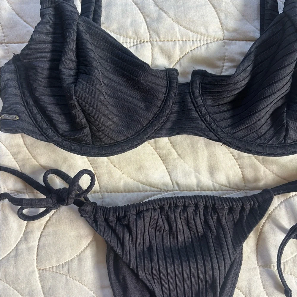 Rip Curl Black Ribbed Underwire Bikini Top with Tie-Side Bottom